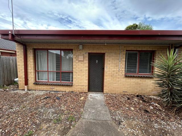 Convenient Two Bedroom Living for Effortless Everyday Life! APPLICATIONS NOW OPEN