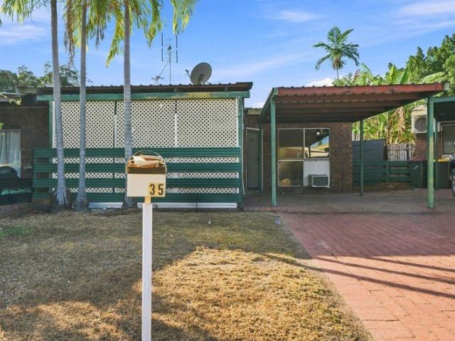Convenient Two Bedroom Unit Central To Schools, Parks, CBD and Casuarina Square