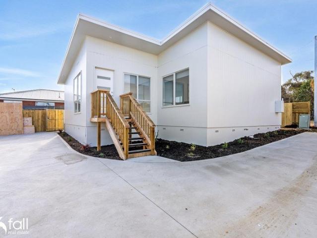 Convenient Three Bedroom Unit in Gagebrook