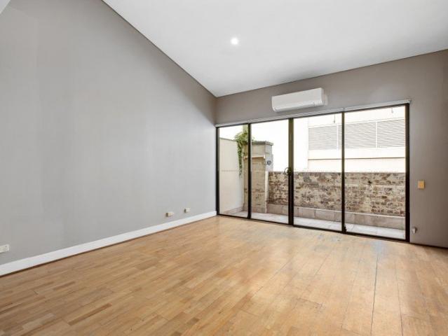 Convenient Three Bedroom Apartment in the Heart of Glebe
