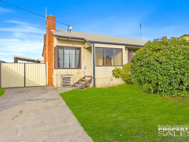 Convenient Three Bedroom Home in a Great Location