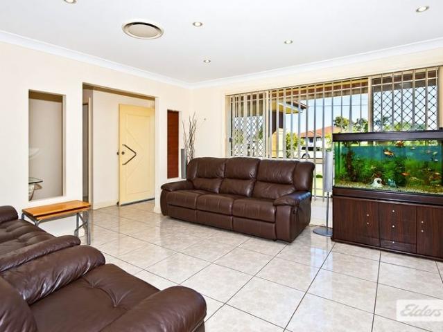 Convenient Three Bedroom Home in Fairfield West