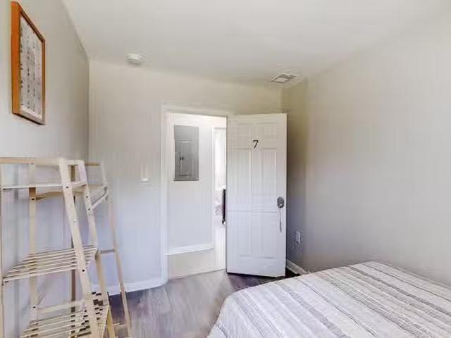 Convenient to 285/154 Freeways. Large, quiet, corner lot Atlan.
