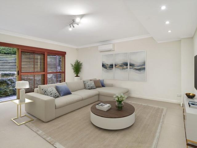 Convenient townhouse with easy care low maintenance living