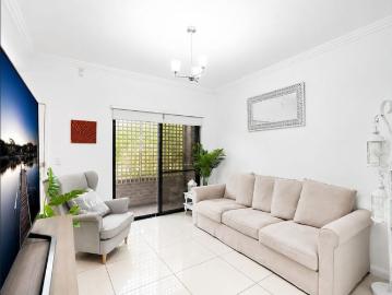 Convenient Townhouse in Prime Location