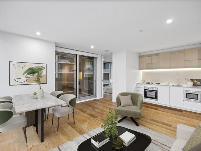 Convenient Urban Living at Prime Location