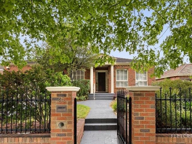 Convenient Villa Living in the North Balwyn Village Locale
