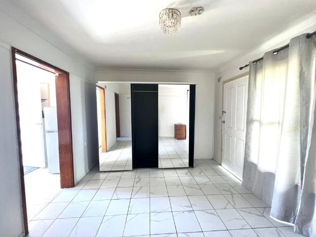 Convenient 1 Bedroom Unit in Prime Carramar Location!