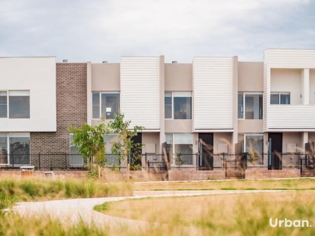 Convenient 2 bedroom townhouse | Willowdale Estate