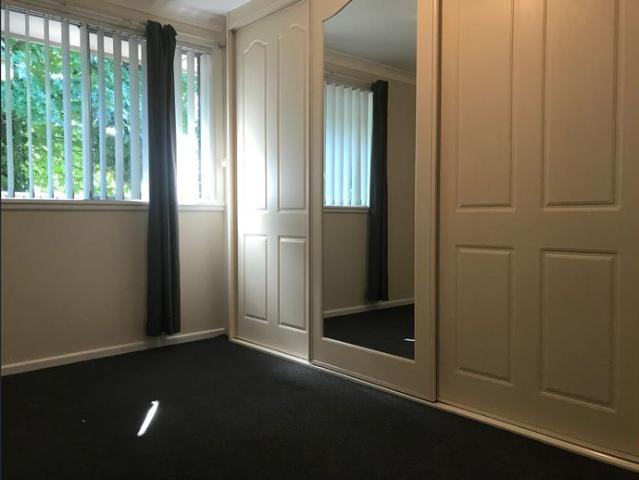 Convenient 2 Bedroom Unit Close to Orange CBD
