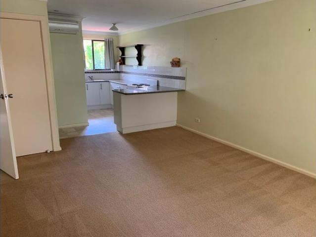 Convenient 2 Bedroom Unit