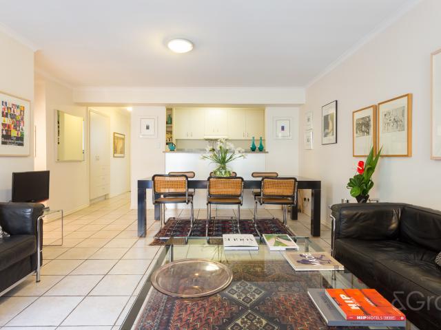 Convenient 2 bedroom hideaway in Spring Hill