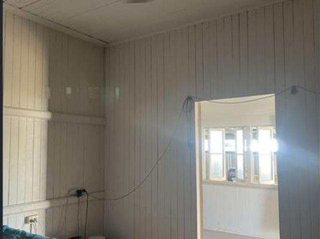 Convenient 2 Bedroom Living Close to Town