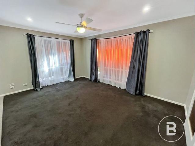CONVENIENT 3 BEDROOM HOME