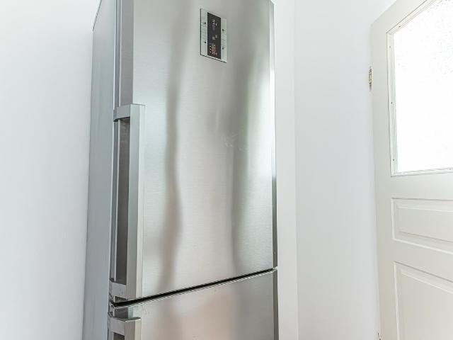Convenient 3 BR Apt, 15 Min to Landstraße Hub, Vienna Amsterdam Apartments for Rent
