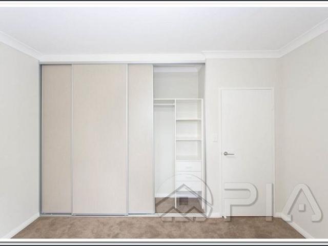 Conveniently Above the Supermarket, Modern Apartment for The Family!