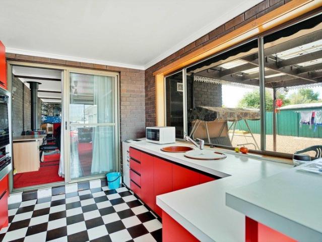 Conveniently Located 1 bedroom unit
