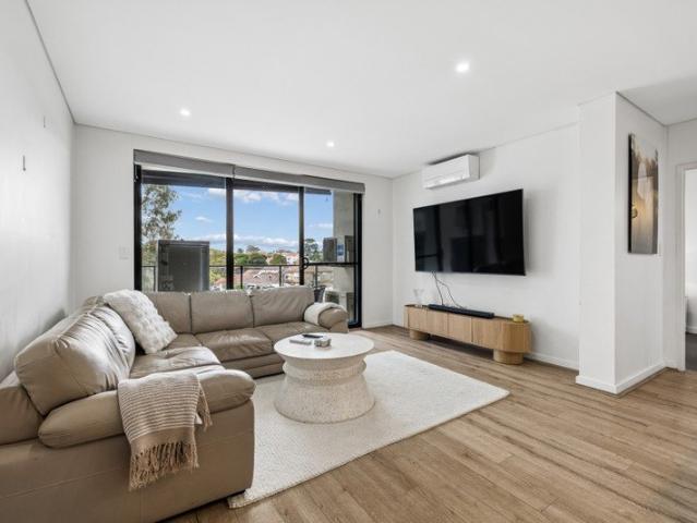 Conveniently Located 2 Bedroom Top Floor Apartment in Yagoona