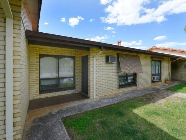 Conveniently Located 2 Bedroom Unit