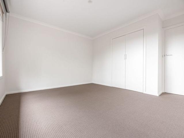 Conveniently located 2 Bedroom Unit