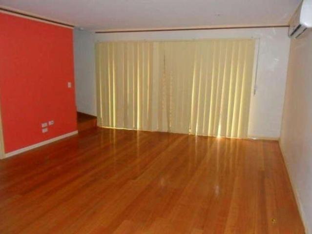 Conveniently Located Townhouse