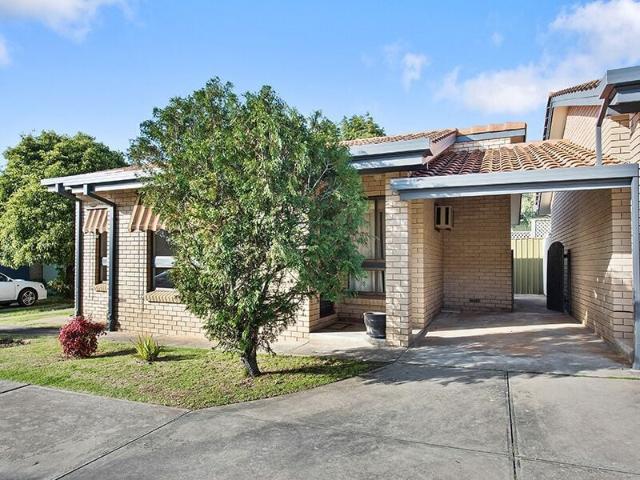 Conveniently located two bedroom unit in Fullarton