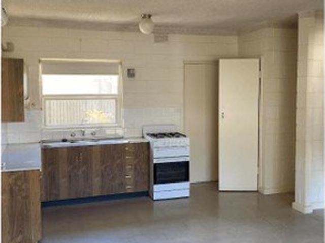 Conveniently Located Unit