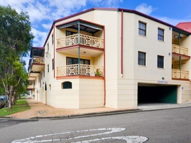 Conveniently Located Unit!