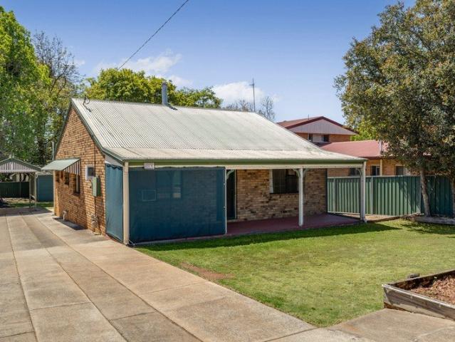 Conveniently Located and close to the CBD