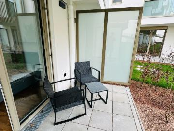 Conveniently Located Apartment for Rent