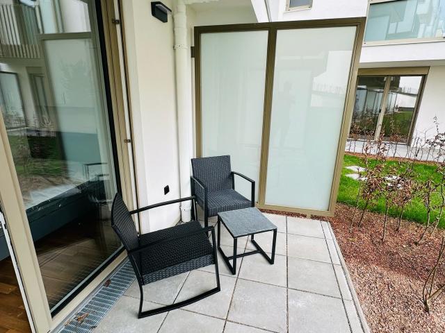 Conveniently Located Apartment for Rent