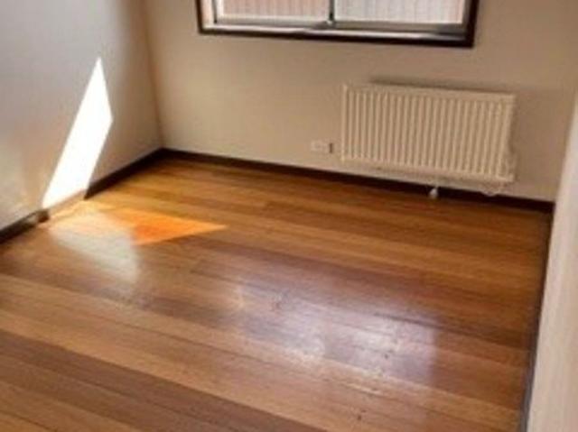 Conveniently located close to shops and public transport