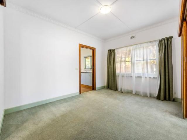 CONVENIENTLY LOCATED FAMILY HOME