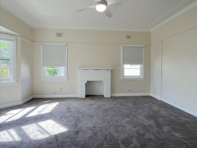 CONVENIENTLY LOCATED FAMILY HOME