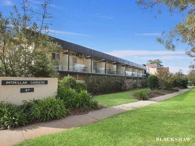 Conveniently Located Fully Furnished Studio