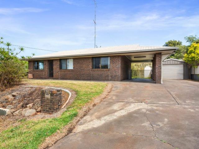 Conveniently Located, Low Maintenance Home!