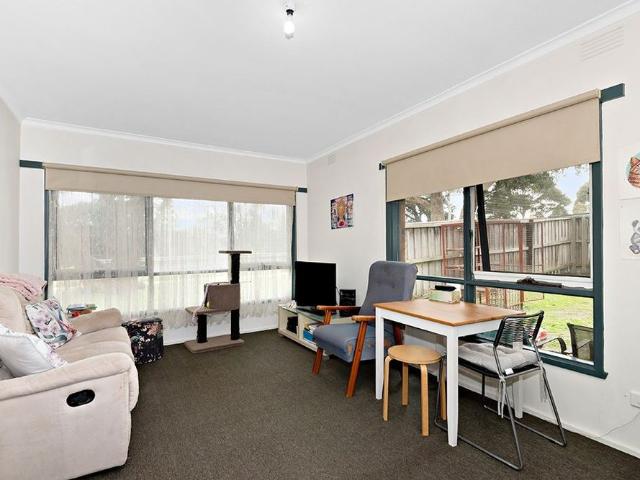 Conveniently Located One Bedroom Unit
