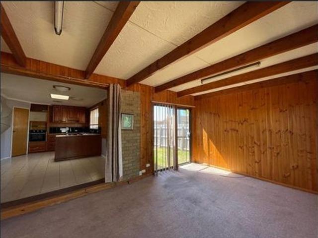 Convenience & Charm in the Heart of Hoppers Crossing!