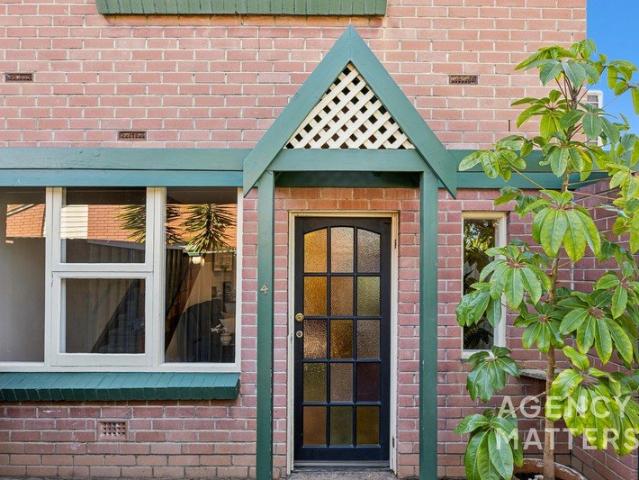 Convenience, Comfort and Modern, Low Maintenance Living