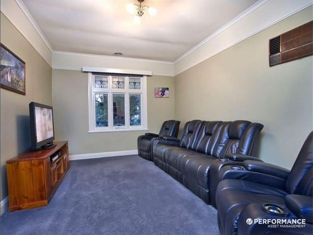 Convenience Meets Comfort in Central Redan
