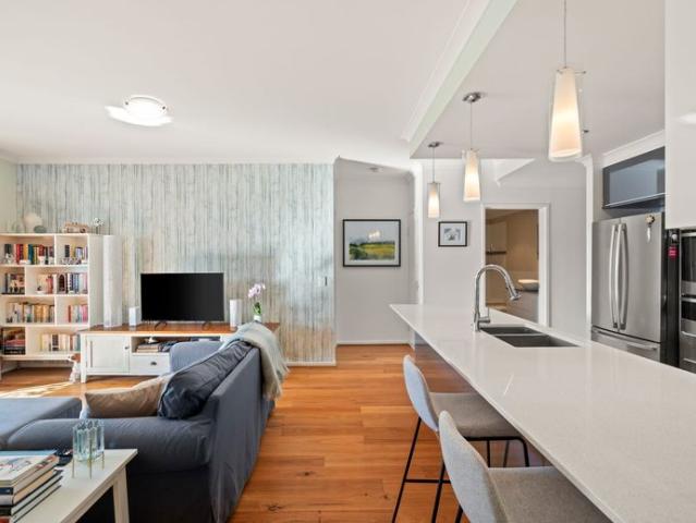 6 MONTH LEASE