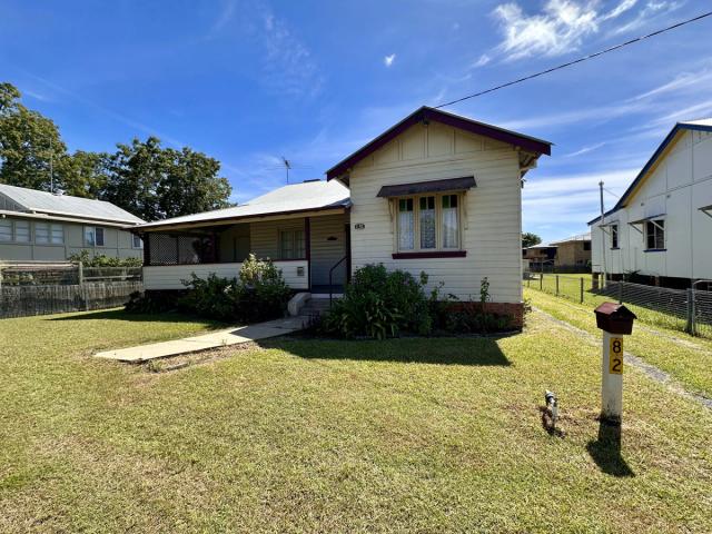CONVENIETLY LOCATED COTTAGE ON OLIVER STREET