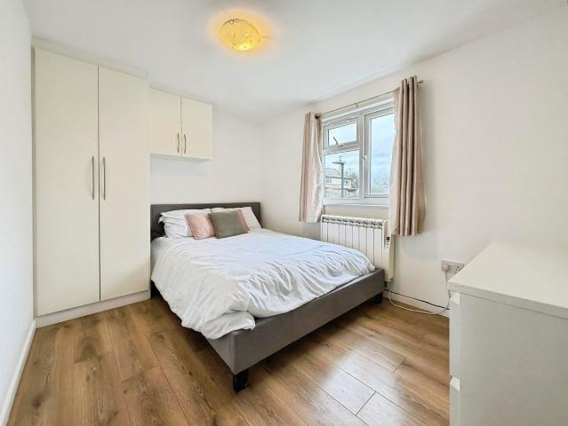 Conway Road, Whitton, Hounslow TW4, 2 bed flat to rent, £1,900 pcm | PrimeLocation