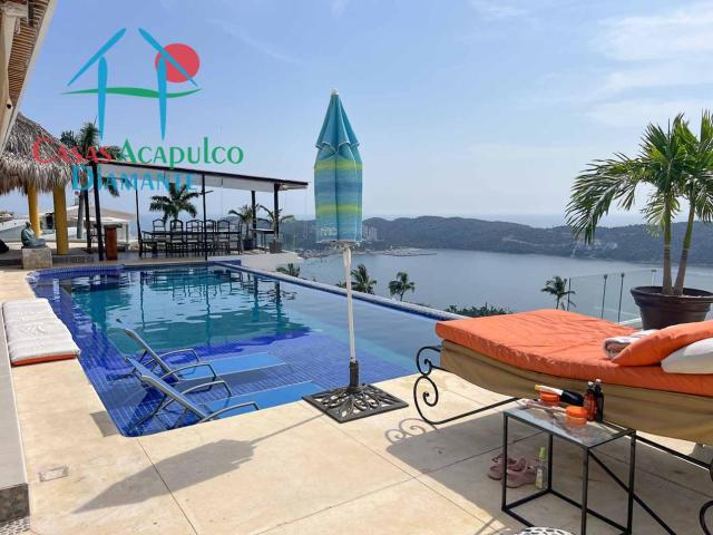 Con alberca Infinity, jacuzzi y vista al mar