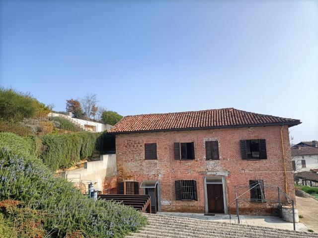 Con vigneto e la piscina più incredibile. Pronta per le tu. 184m² Vinchio