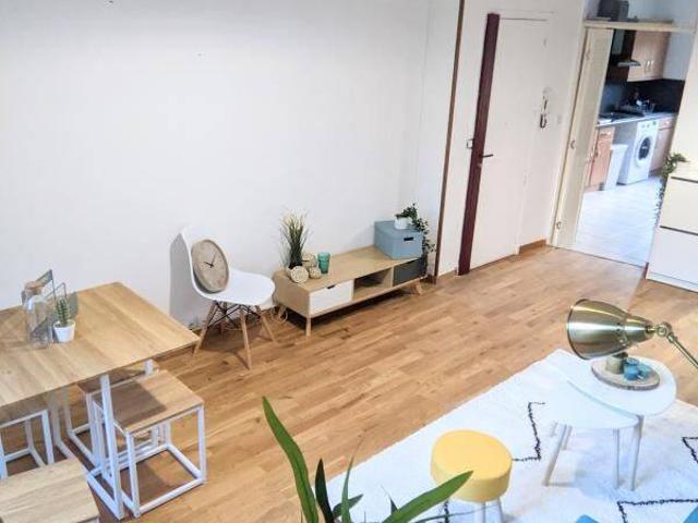CONCEPTION BAILLE 5éme, T4 MEUBLE ET EQUIPEE