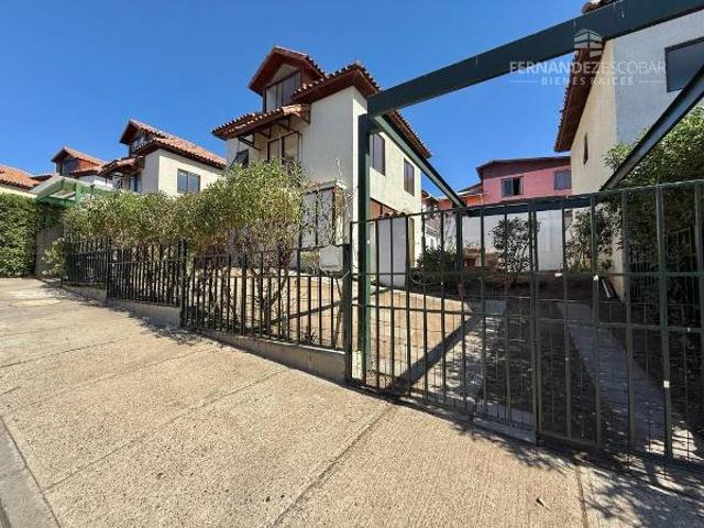 CONCON ARRIENDA CASA 4D 3B 2E COND. ALTOMAR