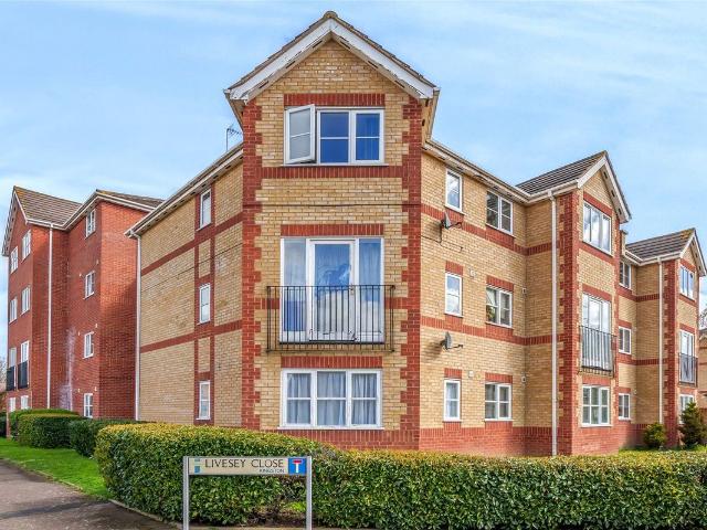 Concord Court, Winery Lane, Kingston Upon Thames KT1, 2 bed flat to rent, £1,850 pcm | PrimeLocation