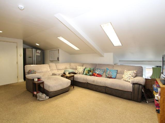 Concorde House, Langrish, Petersfield, Hampshire GU32, 2 bed flat to rent, £1,000 pcm | PrimeLocation