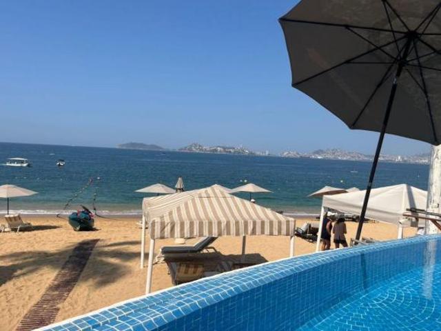 COND DE LUJO LAS PALMAS $8 M PLAYA, BRISA SEGURIDAD